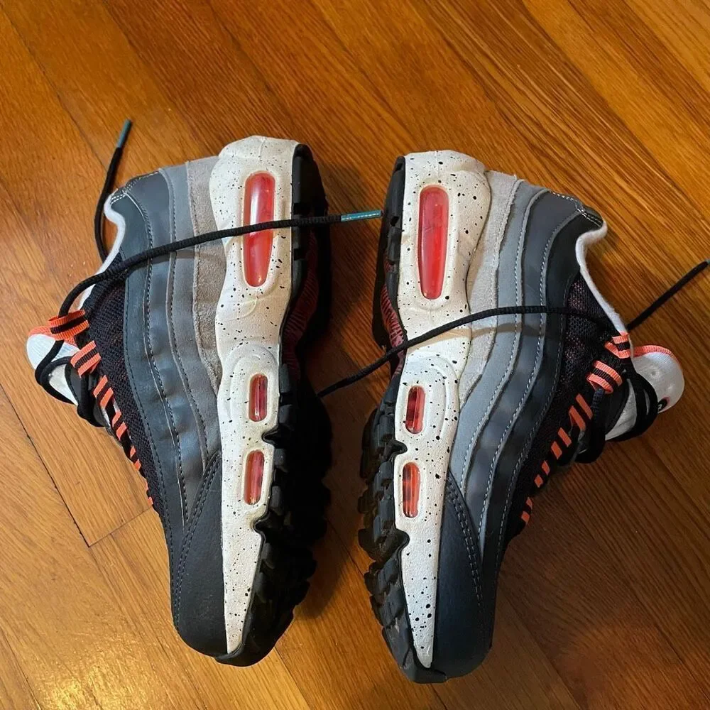 NIKE | air max 95 black aquamarine turf orange color way YOUTH 5.5